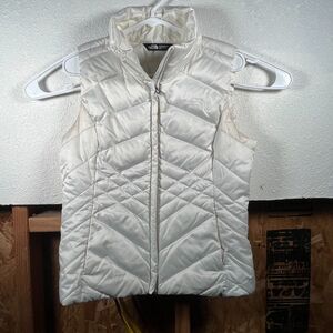 The North Face Vest Womens Small White Down Insulated 550 Fitted Puffer Logo